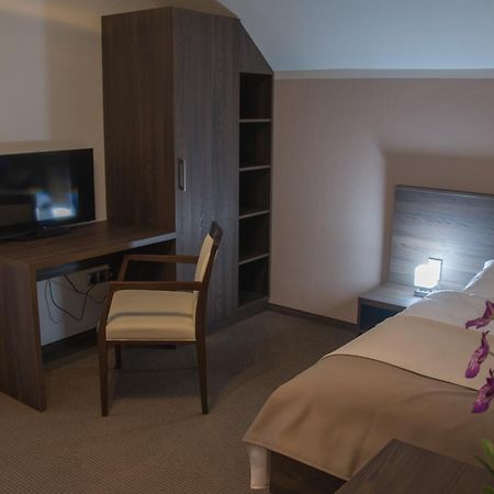 Restaurace A Penzion U Klasku Olomouc Kamer foto