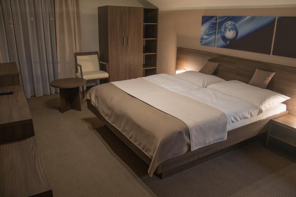 Restaurace A Penzion U Klasku Olomouc Kamer foto